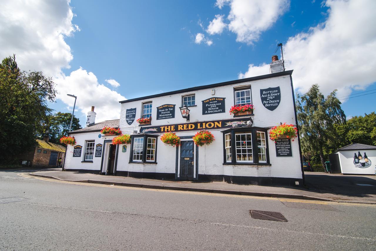The Red Lion 3*