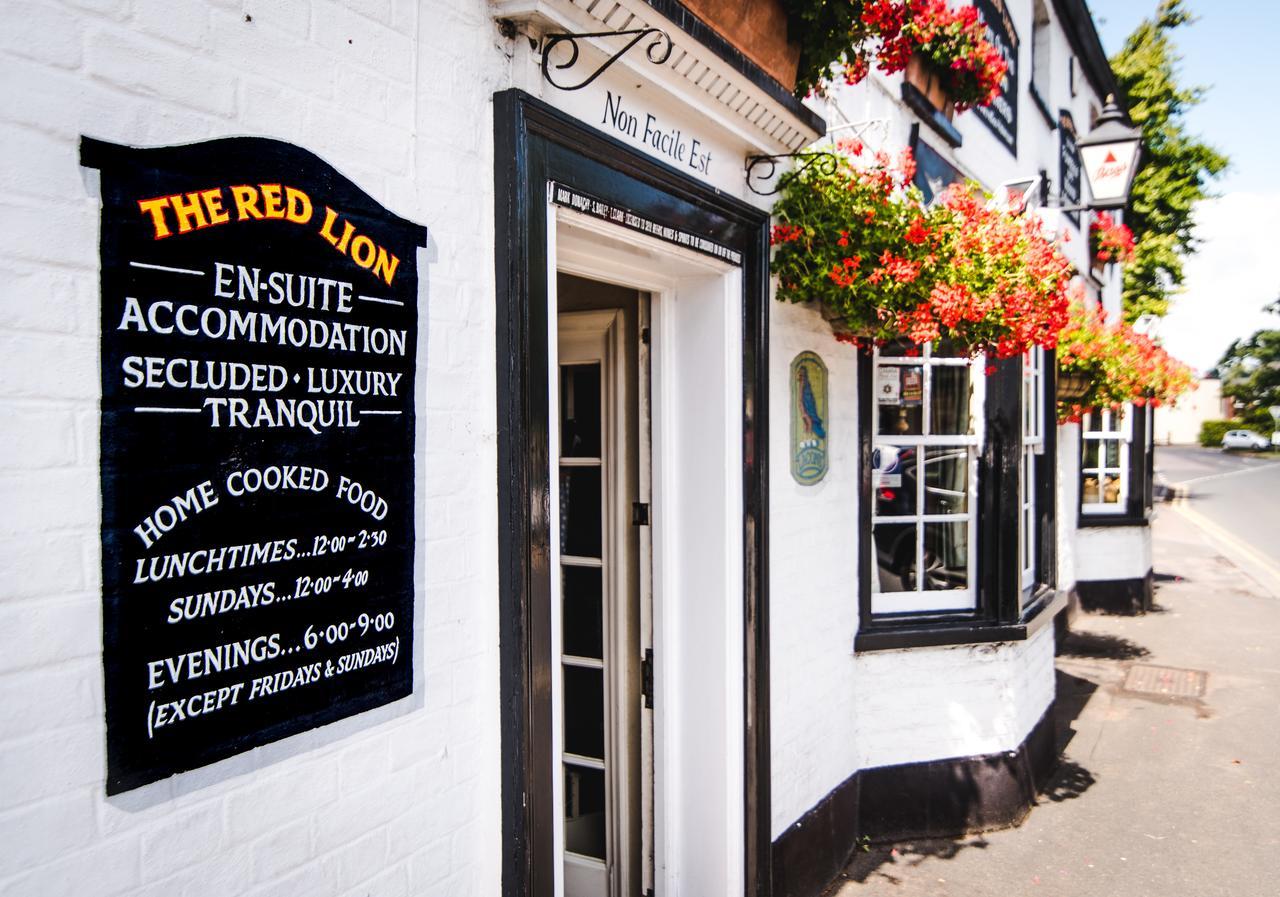 Inn The Red Lion 3*